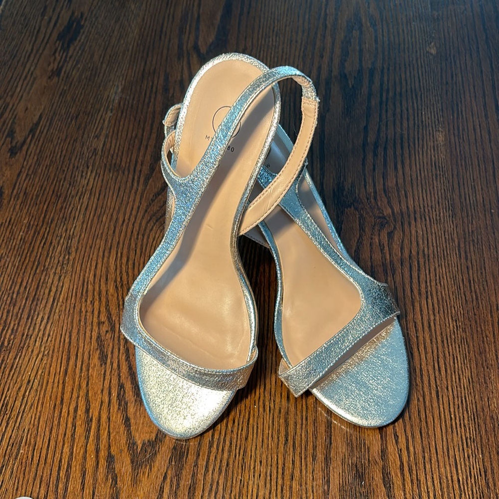 10W Wide Width Slingback Metallic Sandal